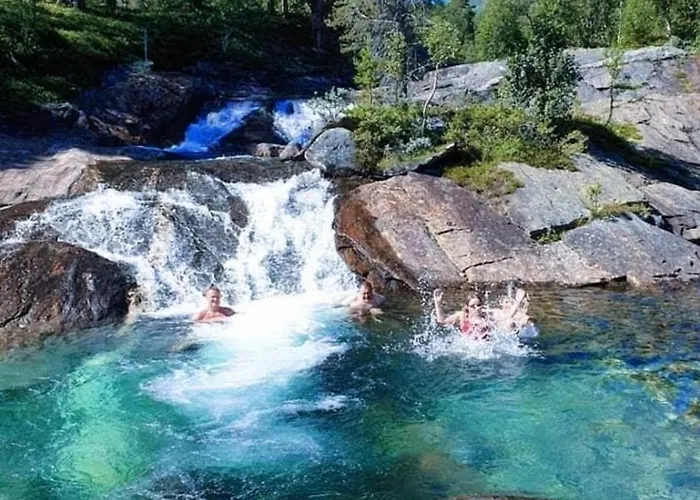 Panorama - Stunning Mountain Views And Outdoor Jacuzzi Option *